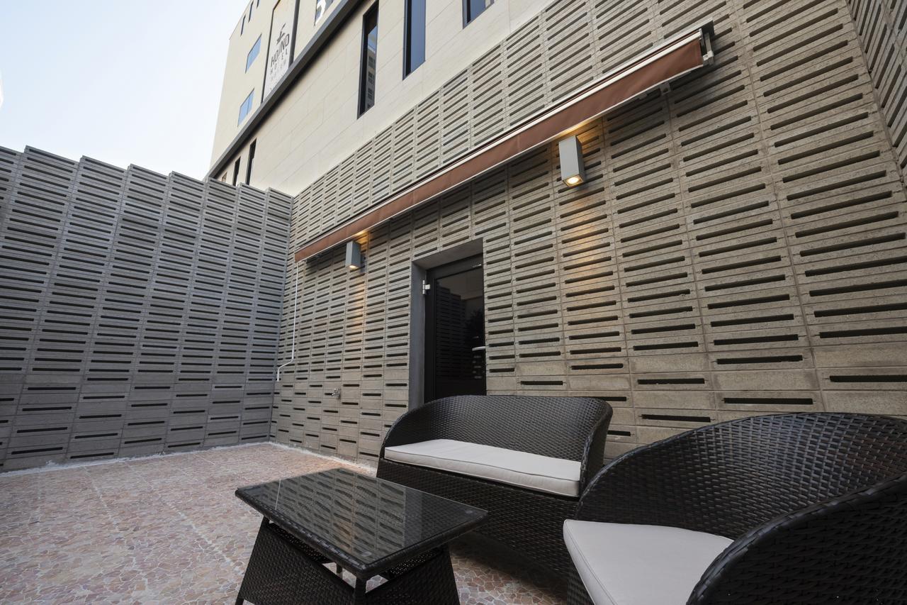 Hound Hotel Yeonsan Busan Exterior photo